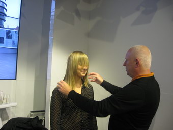 Беспалова Оксана на курсах по стрижкам Vidal Sassoon.